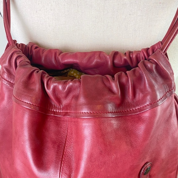 Aunts & Uncles Red Leather Drawstring Backpack Purse - Picture 5 of 16